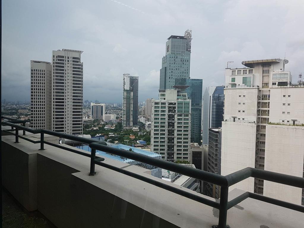 Appartamento Superior 2 BR in Salcedo Makati Manila Esterno foto